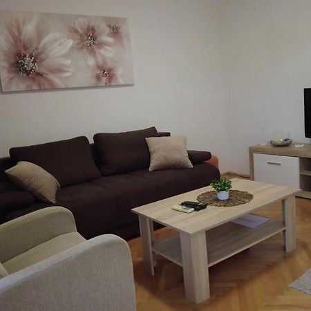 Apartment Dina Omis Exterior photo