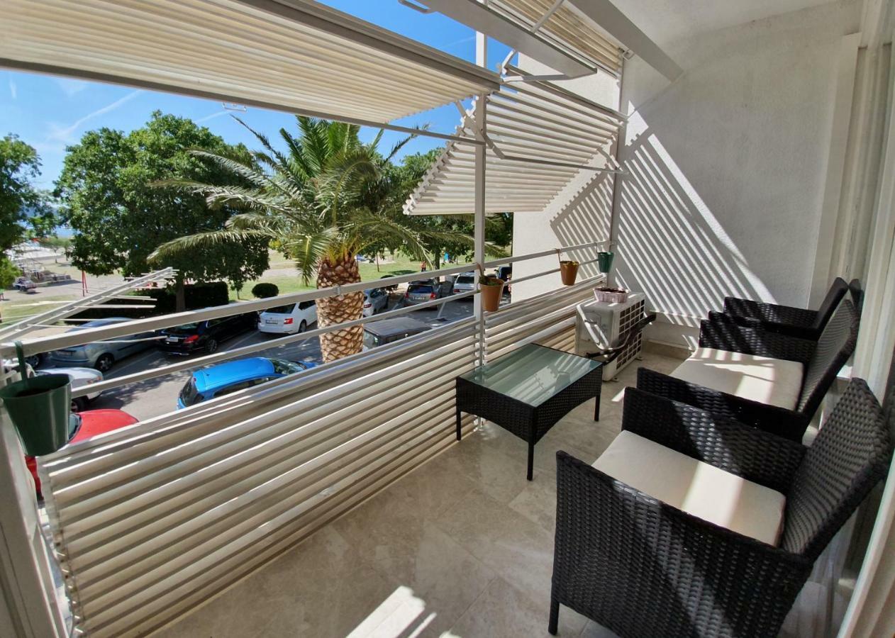 Apartment Dina Omis Exterior photo